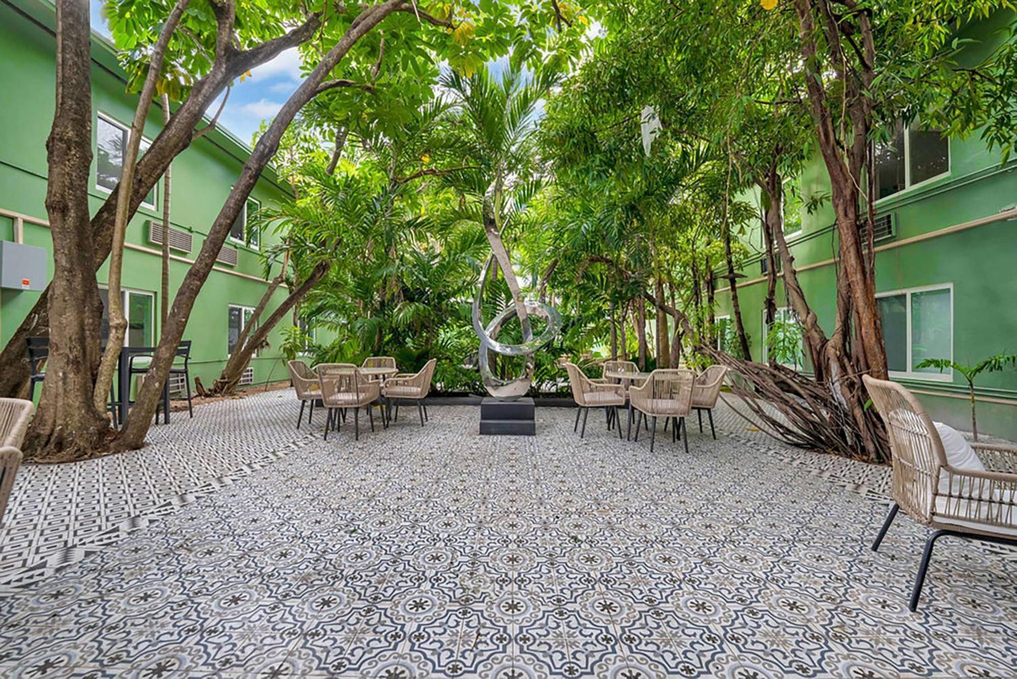 Garden Hotel Miami Airport, Trademark Collection By Wyndham Miami Springs Bagian luar foto