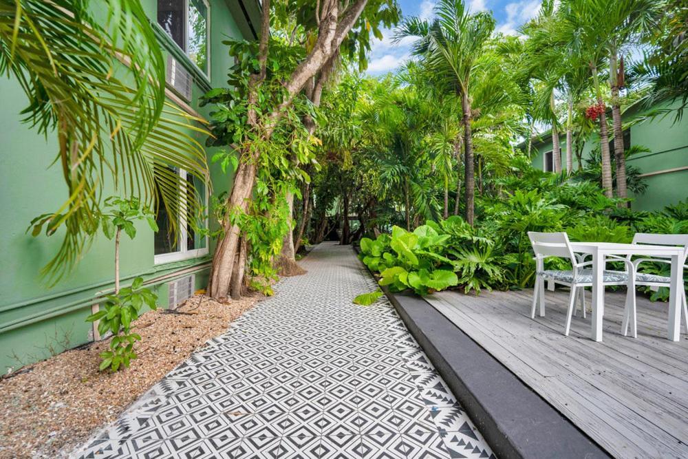 Garden Hotel Miami Airport, Trademark Collection By Wyndham Miami Springs Bagian luar foto