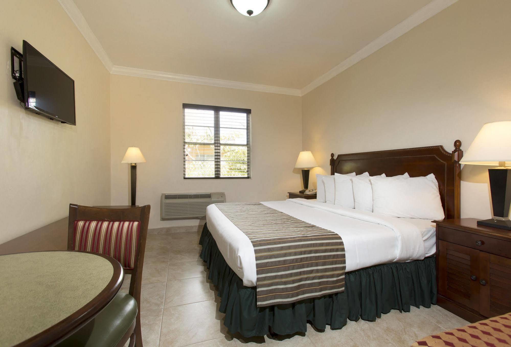 Garden Hotel Miami Airport, Trademark Collection By Wyndham Miami Springs Bagian luar foto